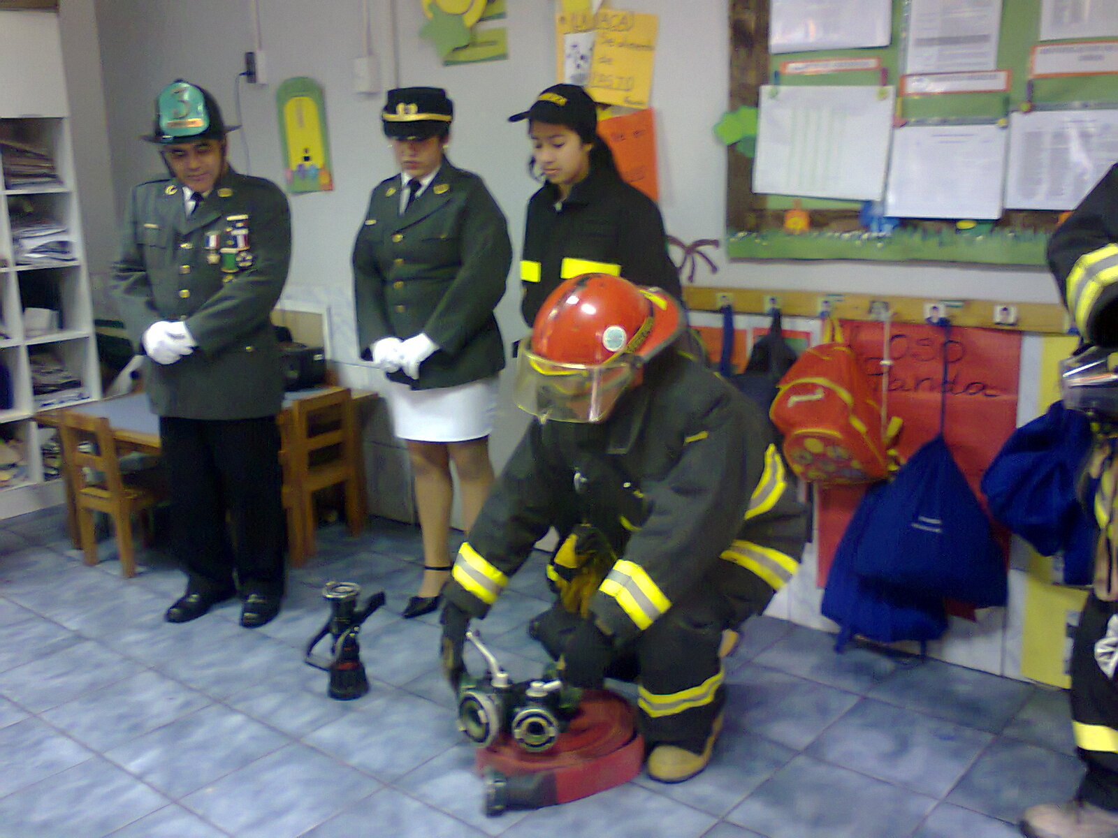 Actividades comunitarias - demostración de equipamiento